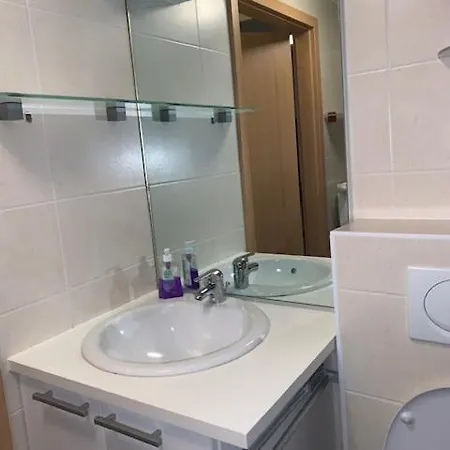 Stijlvol In Hartje Vlak Bij Het En De Winkelstraat - 6p אוסטנדה