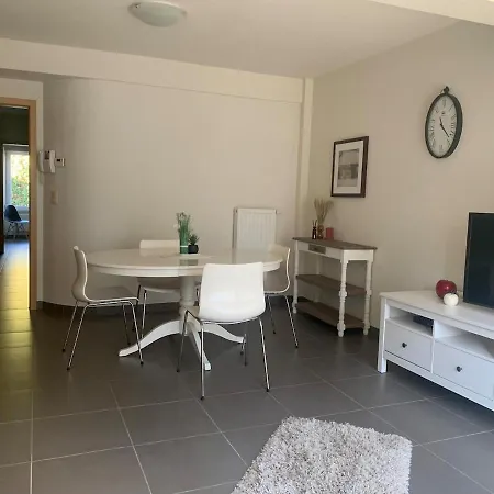 Stijlvol In Hartje Vlak Bij Het En De Winkelstraat - 6p Apartamento *