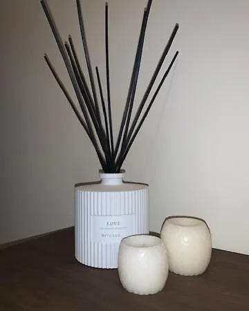 Stijlvol In Hartje Vlak Bij Het En De Winkelstraat - 6p Apartment