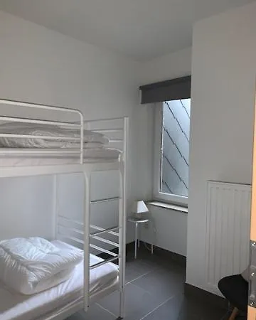 Stijlvol In Hartje Vlak Bij Het En De Winkelstraat - 6p Ostend
