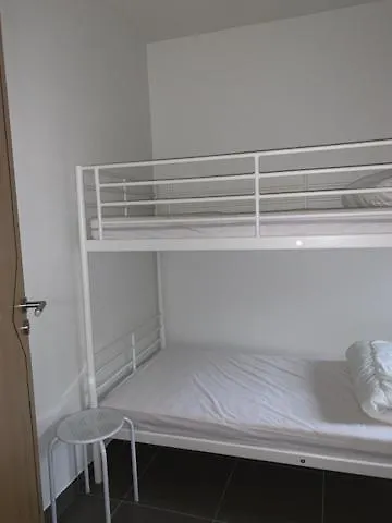Stijlvol In Hartje Vlak Bij Het En De Winkelstraat - 6p Apartment Ostende