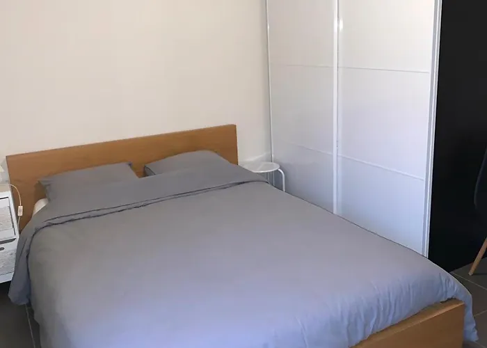 Stijlvol In Hartje Vlak Bij Het En De Winkelstraat - 6p * Ostende