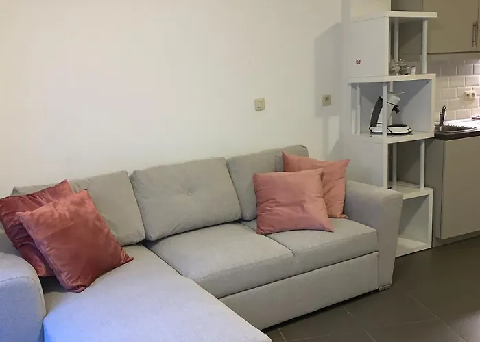 Stijlvol In Hartje Vlak Bij Het En De Winkelstraat - 6p * Ostende